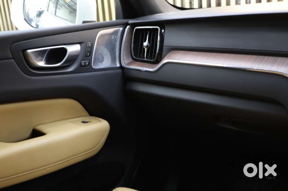 Volvo Xc60 2.0 B5 Ultimate, 2023, Petrol