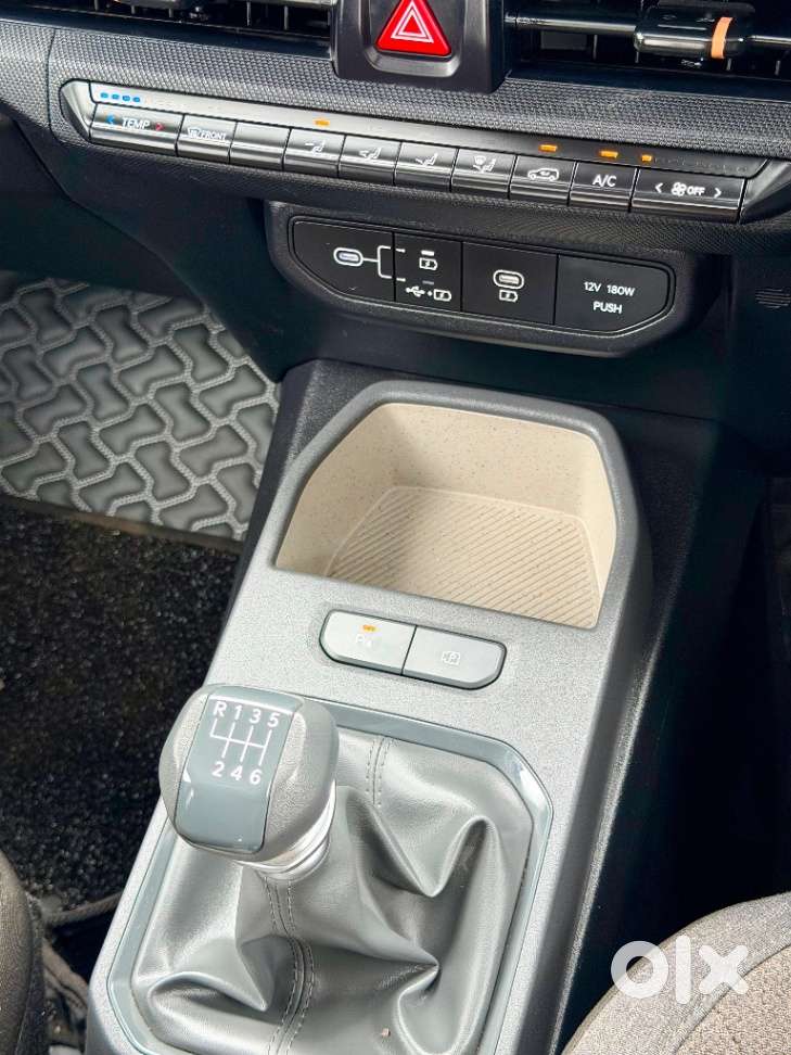 Kia Syros, 2025, Petrol