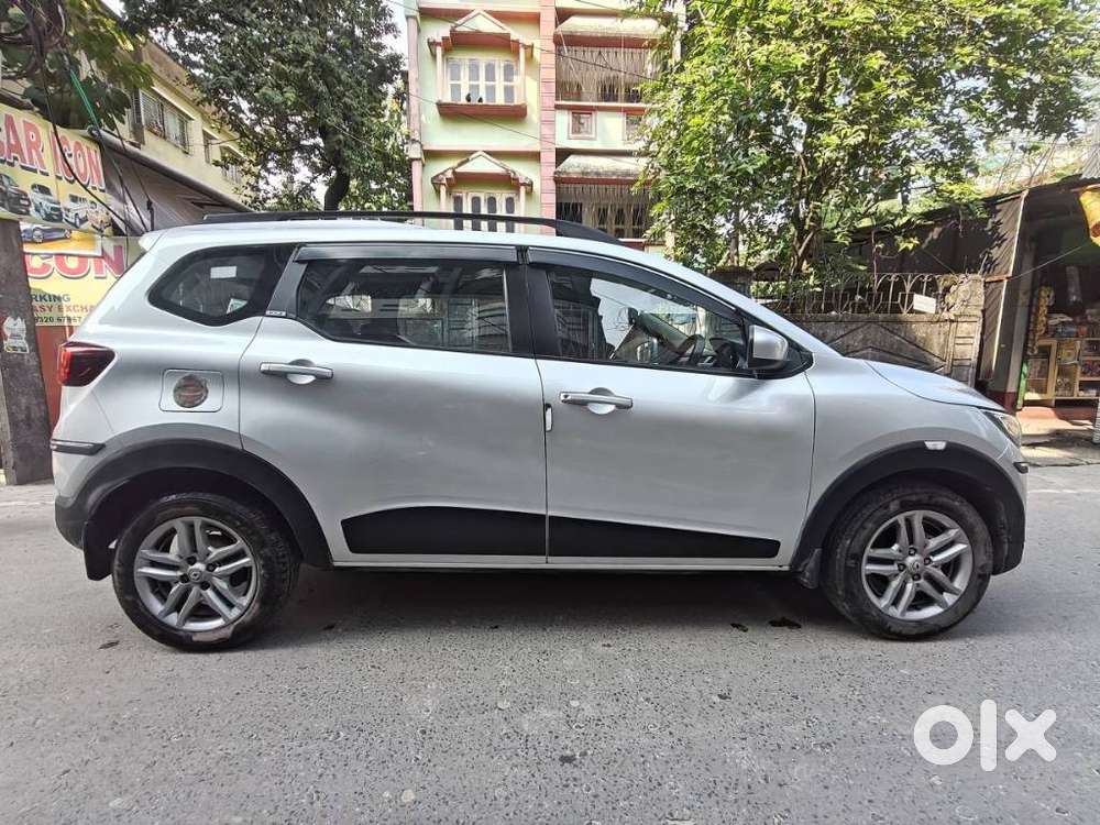 Renault Triber Rxz, 2021, Petrol