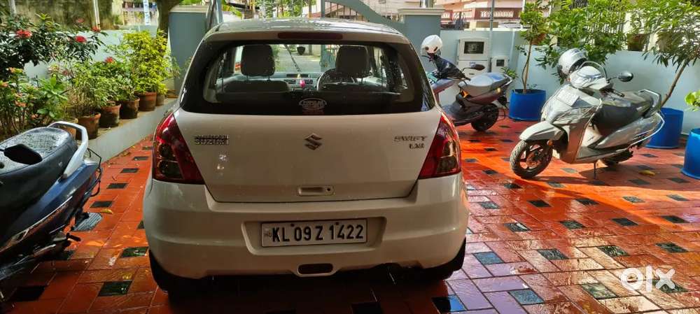 Maruti Suzuki Swift 2010 Model Petrol