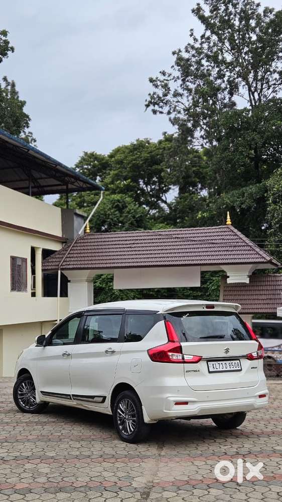 Maruti Ertiga Zxi 2022