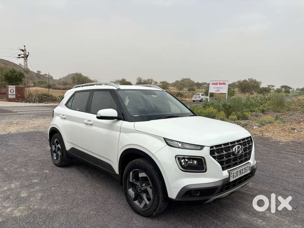 Hyundai Venue Petrol 2019