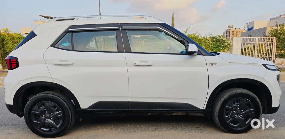 Hyundai Venue S 1.2 Petrol, 2023, Petrol