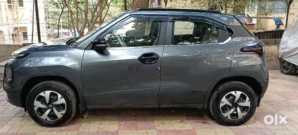 Tata Punch Pure Cng