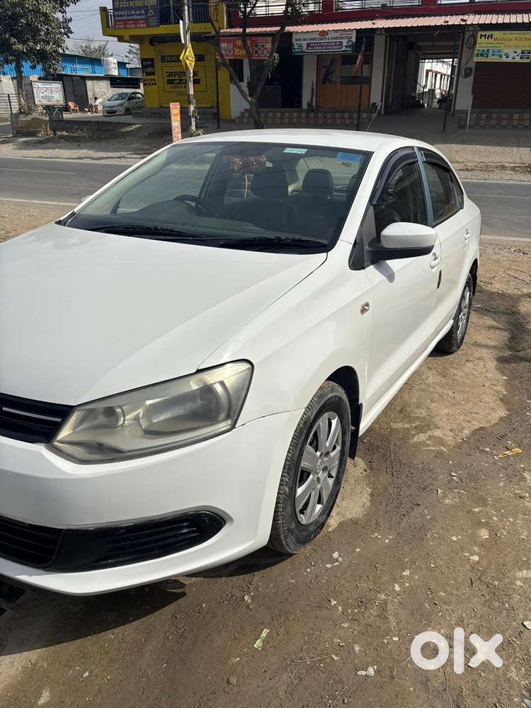 Volkswagen Petrol 2011 Year