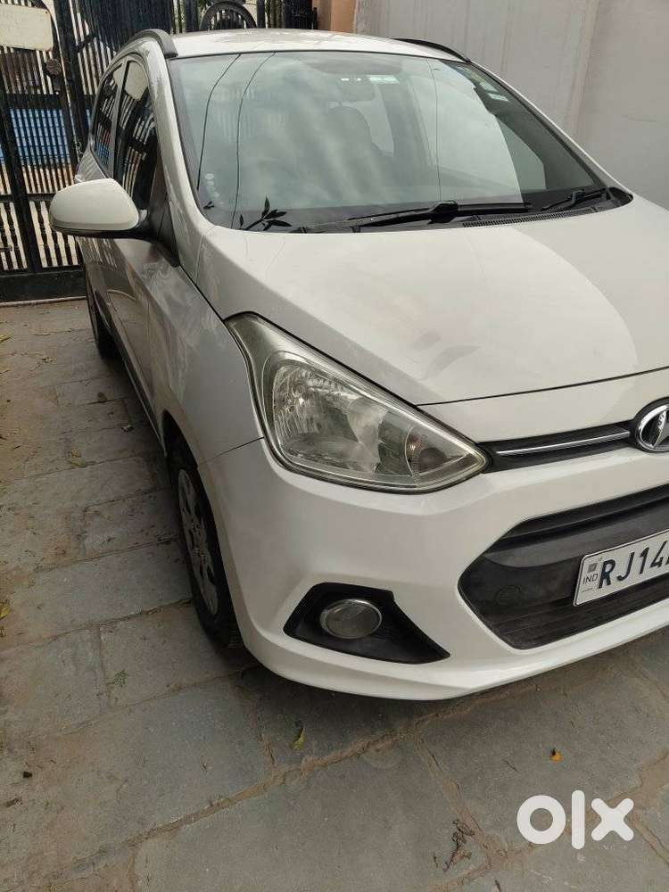 Hyundai Grand I10 Sportz 1.2 Kappa Vtvt, 2015, Petrol