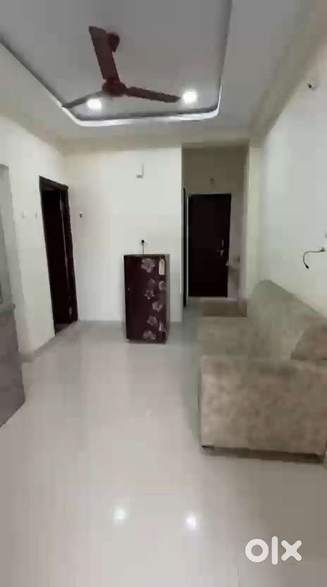 Looking for a Famale Flatmate &ndash; Fully Furnished 1 BHK