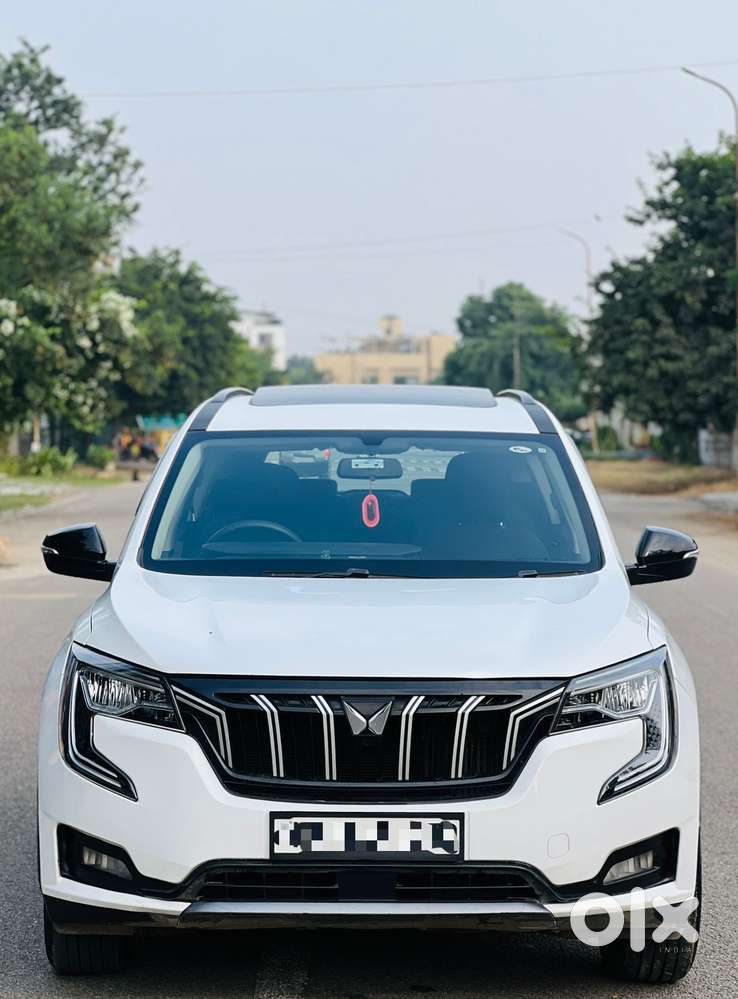 Mahindra Xuv700 2.2 Ax 5 Diesel At 7 Str, 2023, Diesel