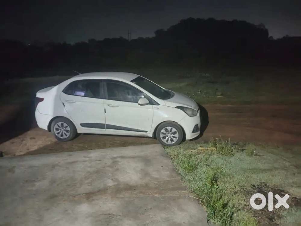 Hyundai Xcent 2016 Diesel 125000 Km Driven (good Condition)