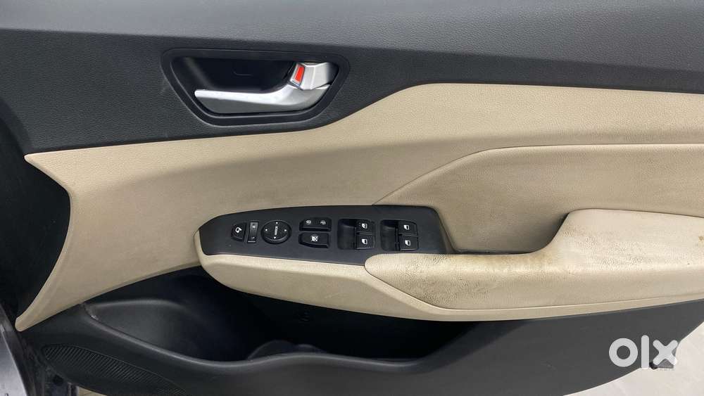 Hyundai Verna 1.6 Sx (o) Vtvt, 2017, Petrol