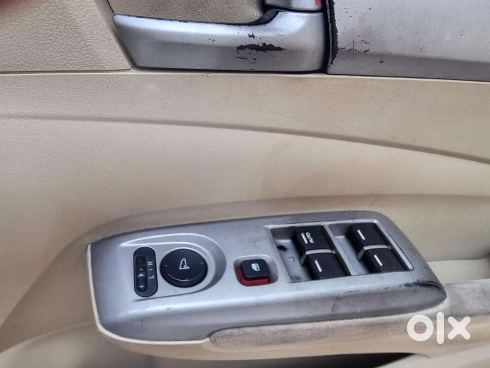 Honda City 2011-2013 V At Exclusive, 2011, Petrol