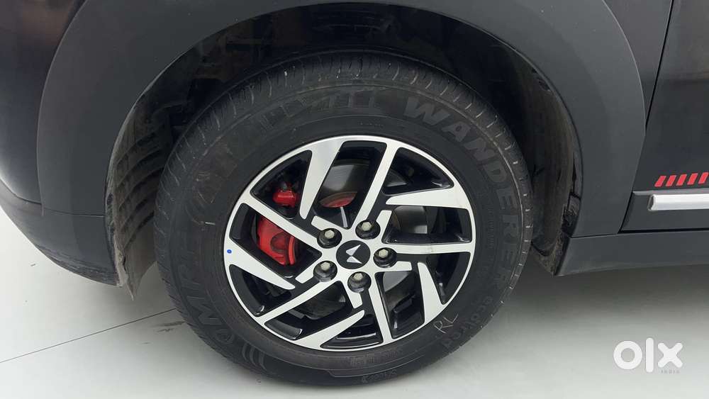 Mahindra Xuv 3xo Ax5 Ds Mt, 2025, Diesel