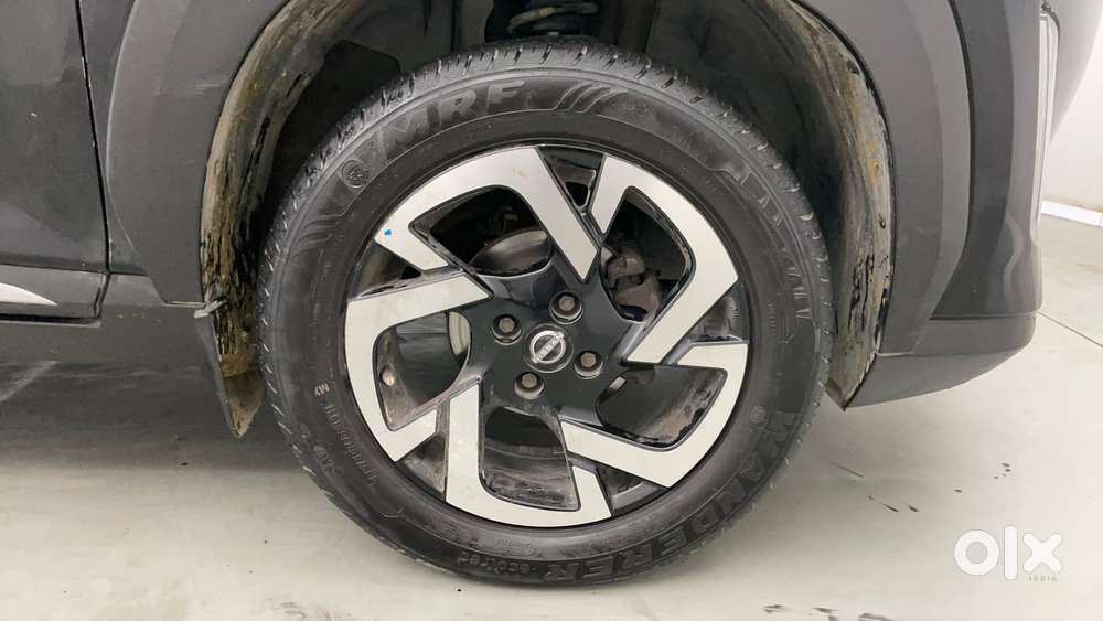 Nissan Magnite 1.0 Xv, 2021, Petrol