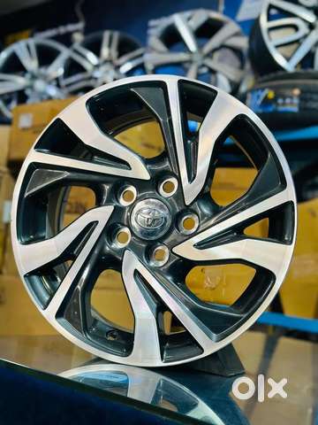 Innova crysta modified alloy wheels sales