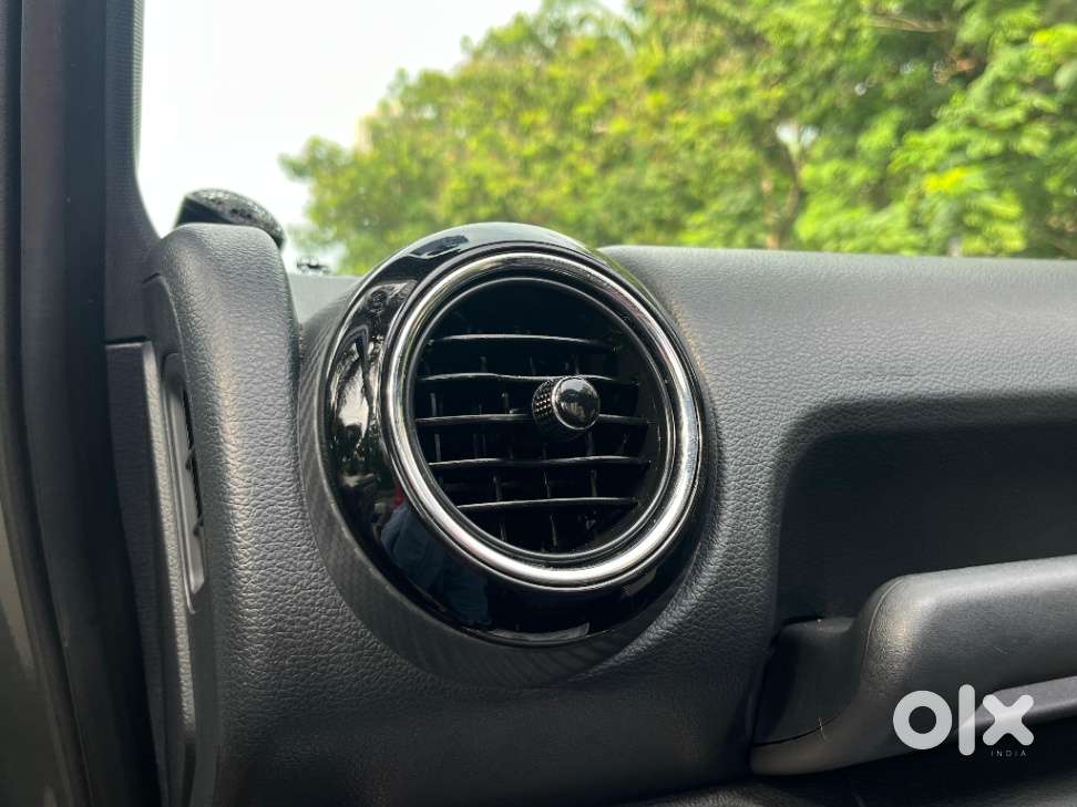 Mahindra Thar Lx 4-str Convertible At, 2021, Petrol