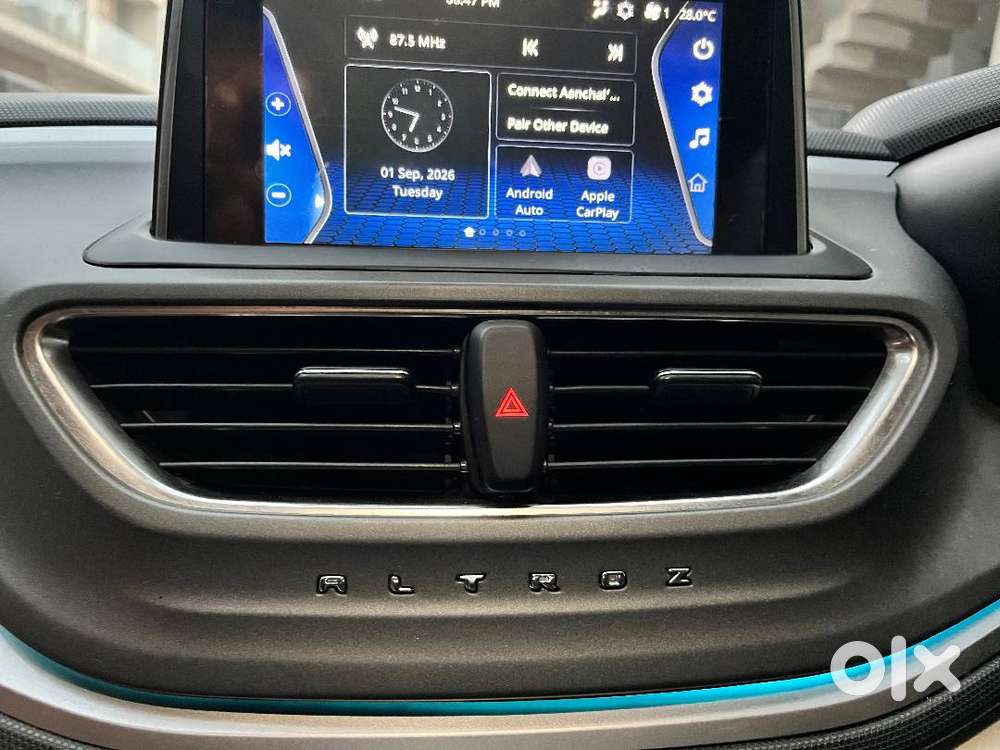 Selling My 2022 Tata Altroz Xza+ Dca – Top Model Automatic (petrol).