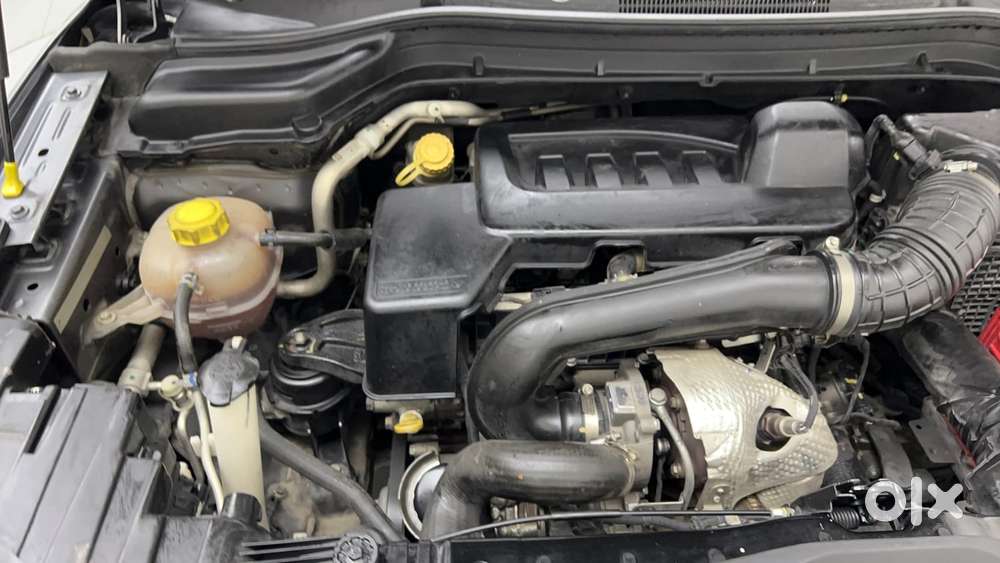 Mahindra Xuv300 W8 Option Diesel, 2021, Diesel