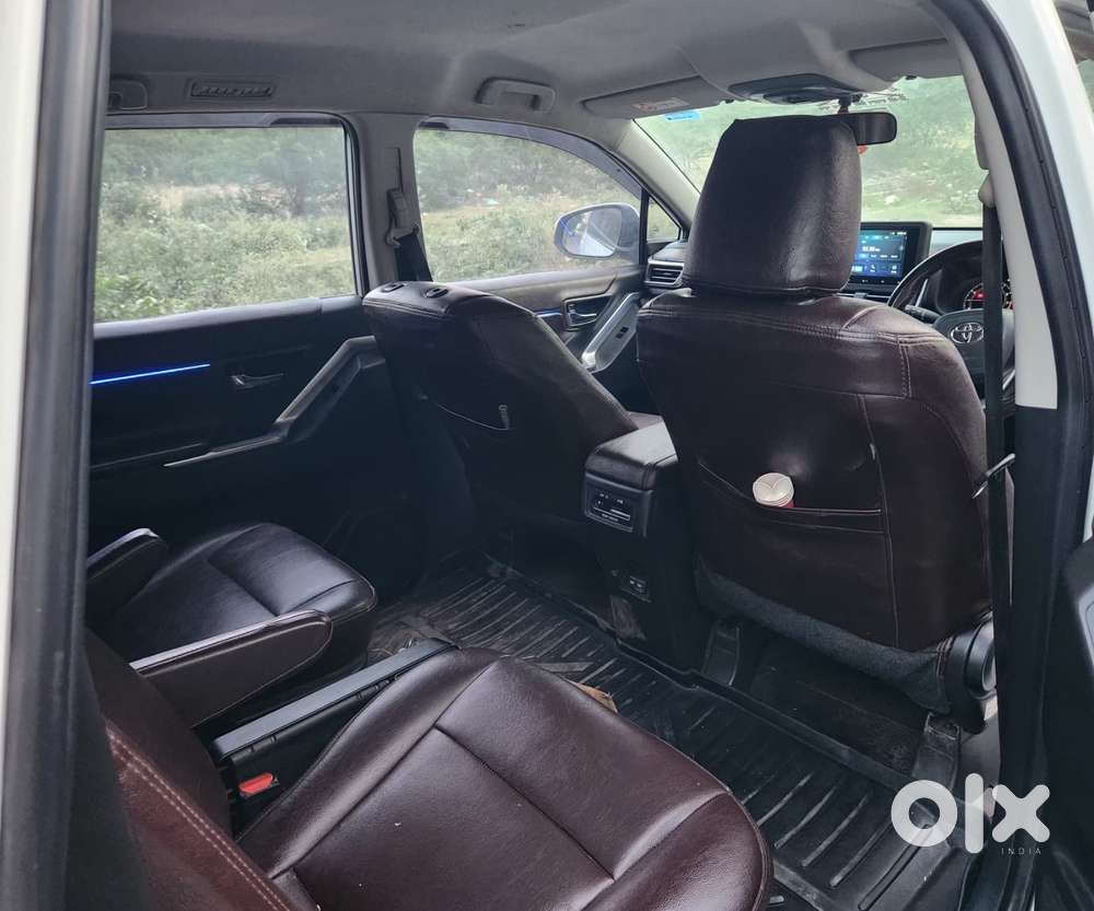 Toyota Innova Hycross 2.0 Vx Hybrid 7 Str, 2023, Petrol
