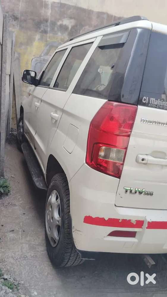Mahindra Tuv 300 2016 Diesel 130000 Km Driven