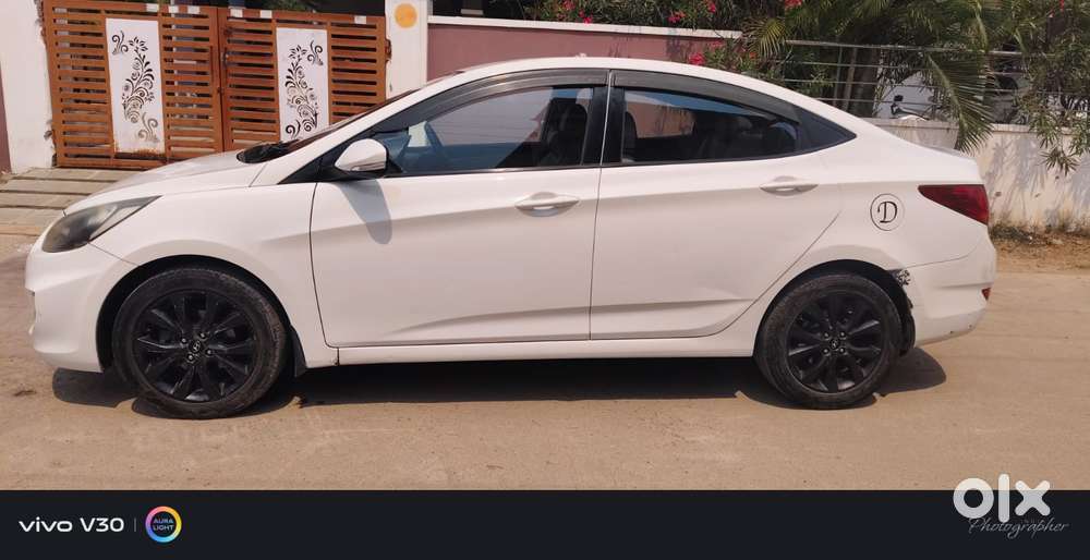 Hyundai Verna Fluidic 1.6 Sx Crdi Opt At, 2015, Diesel