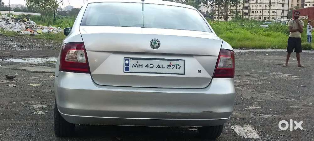 Skoda Rapid Elegance 2012 Car