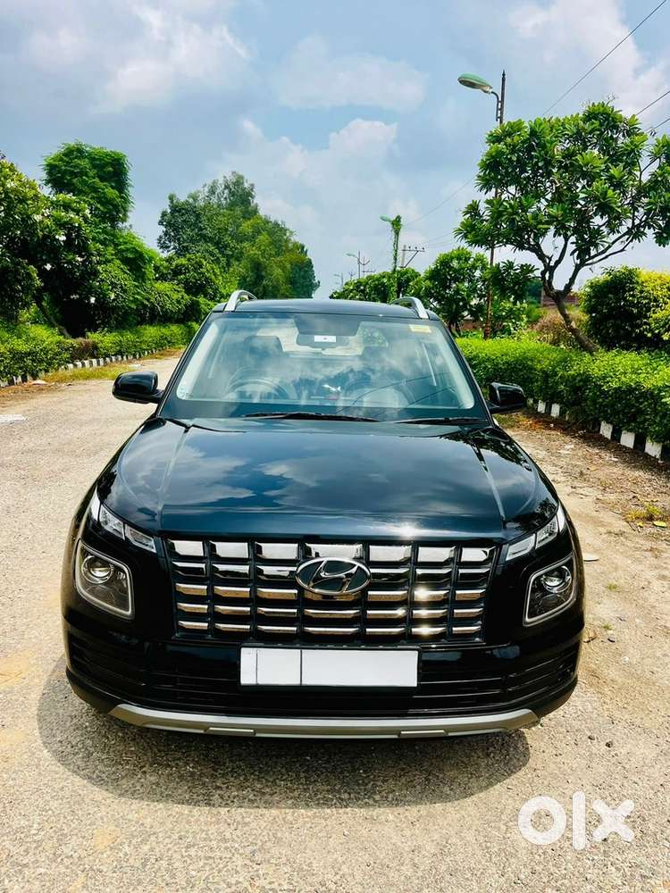 Hyundai Venue Diesel 2023 Top Model