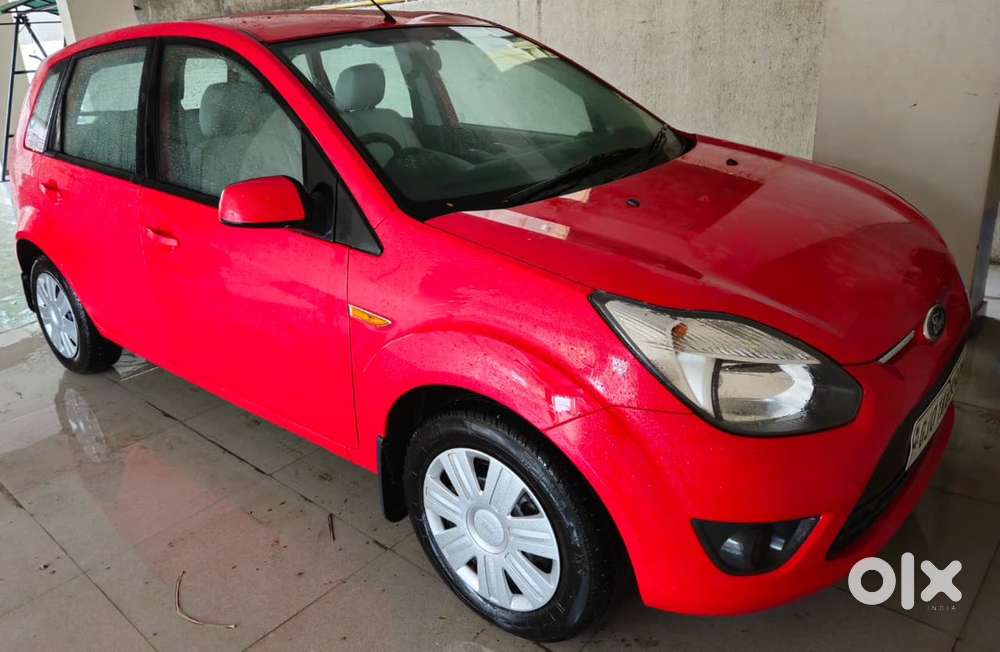 Ford Figo 2011 Cng & Hybrids Well Maintained