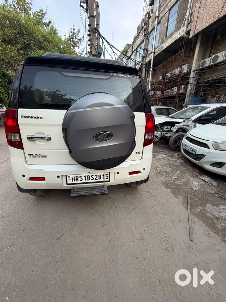 Mahindra Tuv 300 T10, 2018, Diesel