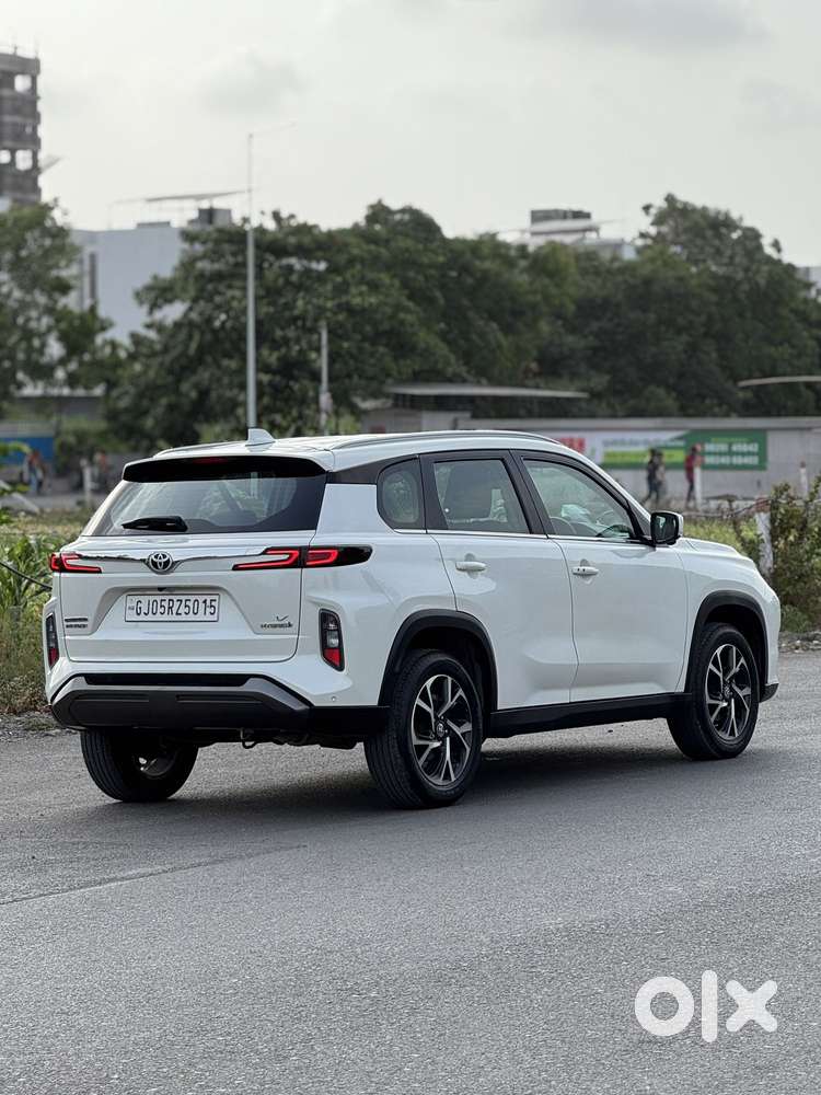 Toyota Urban Cruiser Hyryder 1.5 V Neo Drive At, 2024, Petrol
