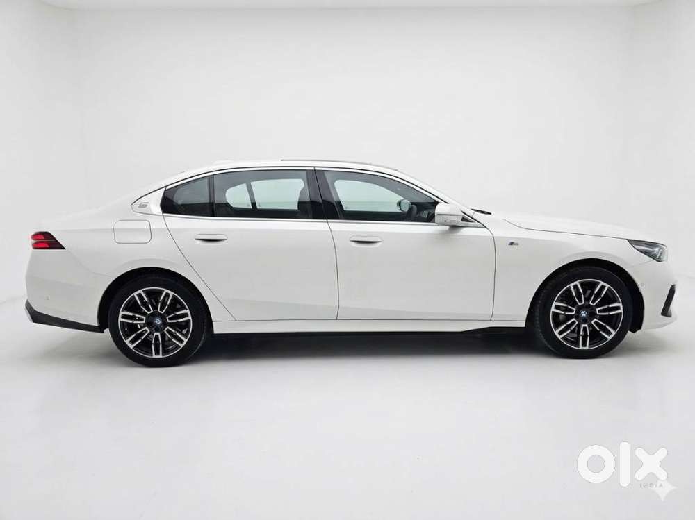 Bmw 5 Series 2.0 530i Sport Line, 2025, Petrol