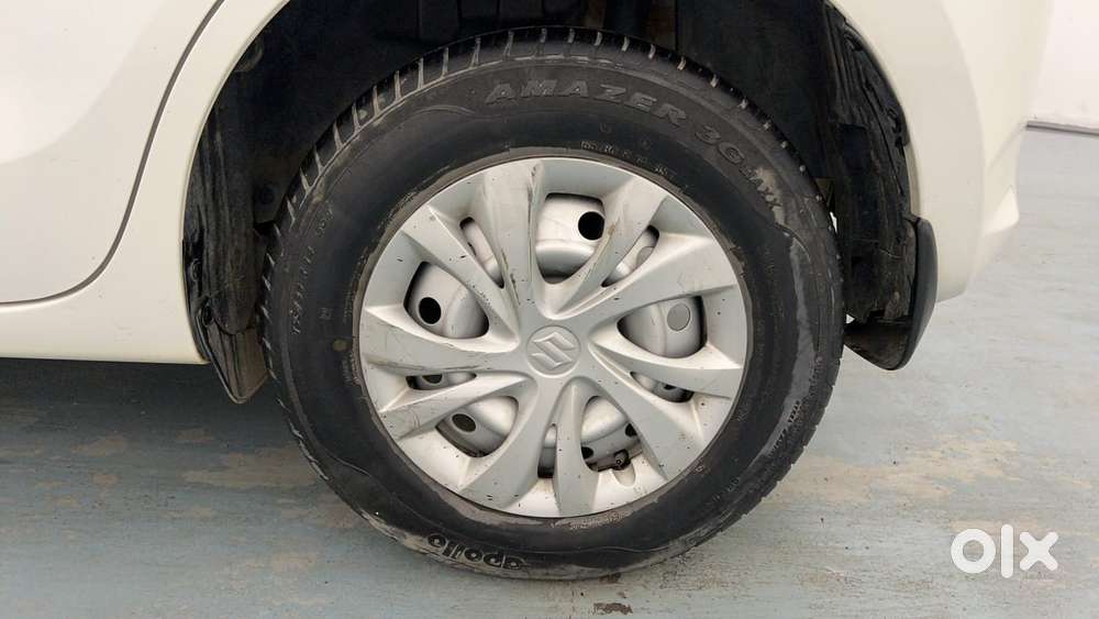 Maruti Suzuki Swift 1.3 Lxi, 2020, Petrol