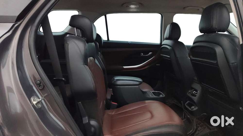 Hyundai Alcazar 2.0 Signature (o) Petrol At 6 Str, 2021, Petrol
