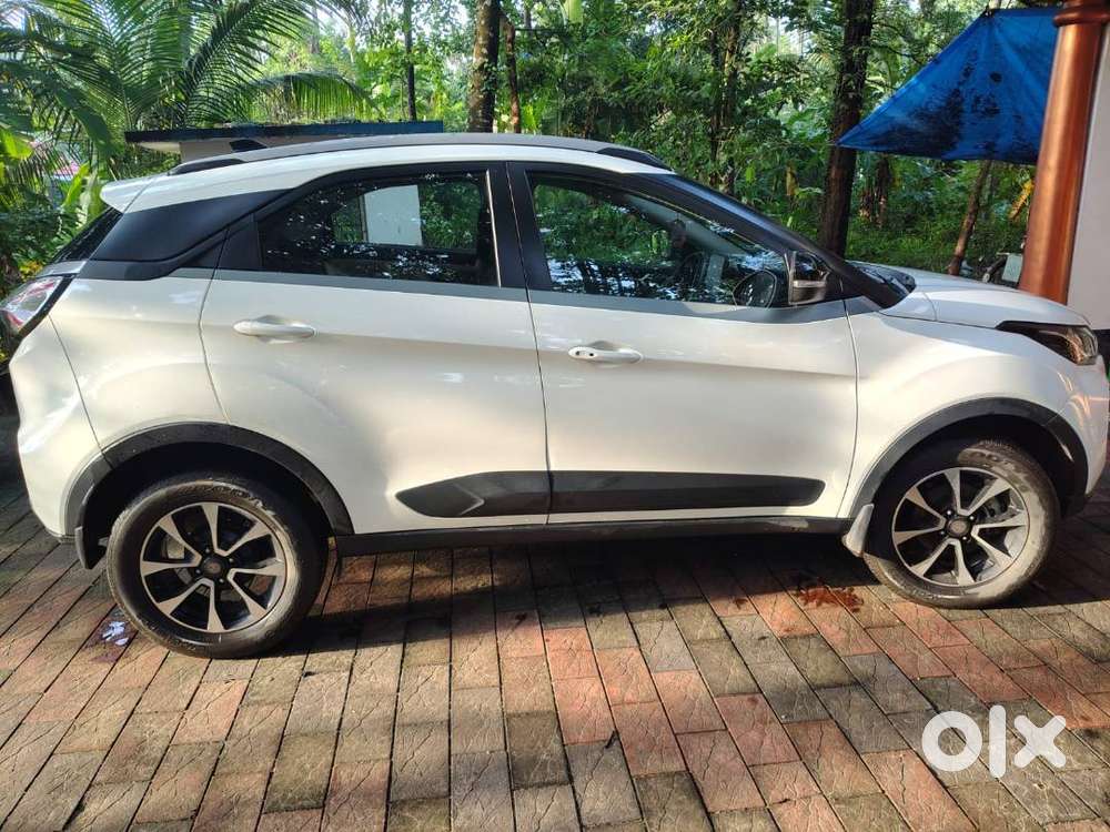 2020 Tata Nexon Xza+ S Amt Petrol  Sunroof  27k Km  Top Variant