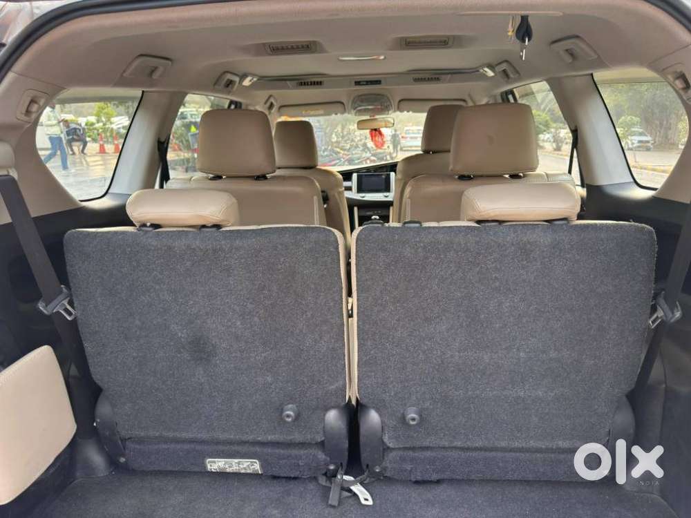 Toyota Innova Crysta 2.4 Vx Mt, 2017, Diesel