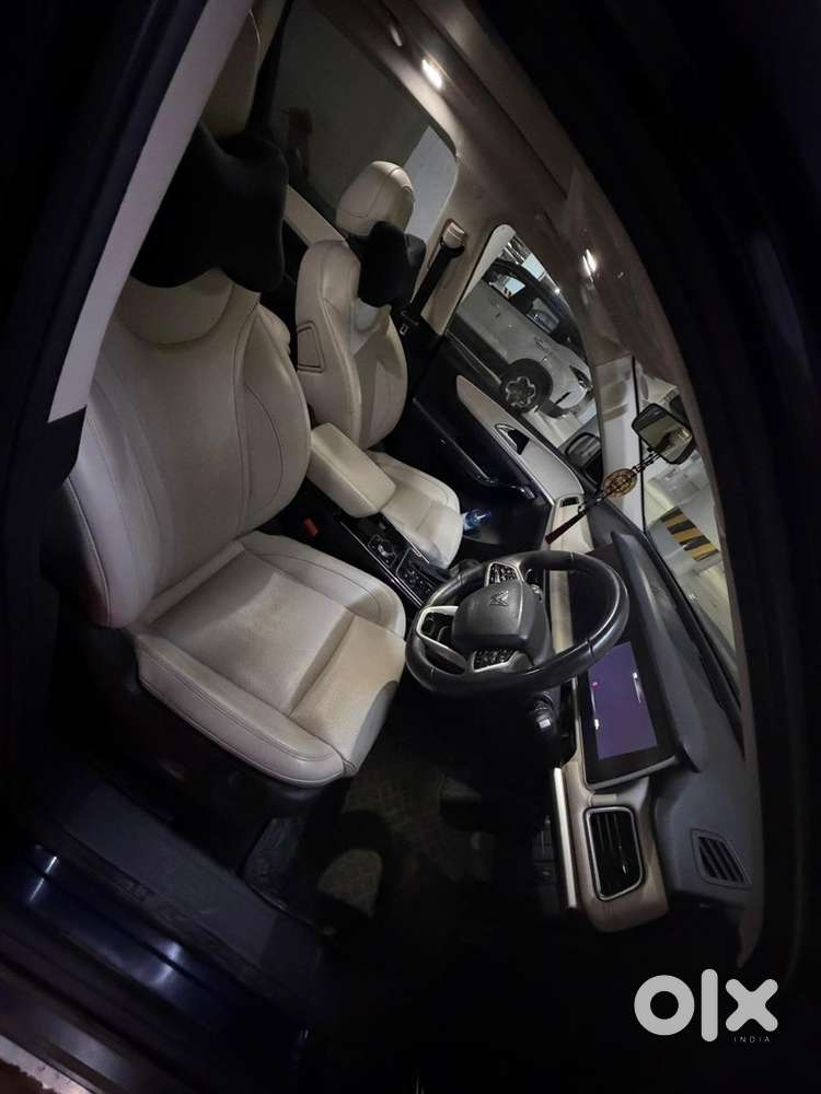 Mahindra Xuv700 Petrol 2023