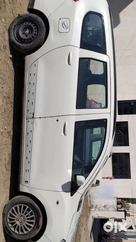 Renault Lodgy 2016 Diesel 91000 Km Driven Well Maintained.