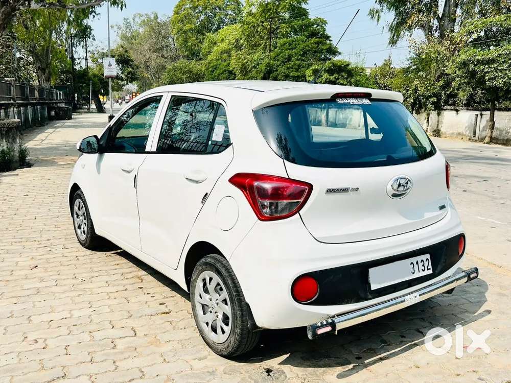 Hyundai Grand I10 Prime 2017 Petrol Well Maintained