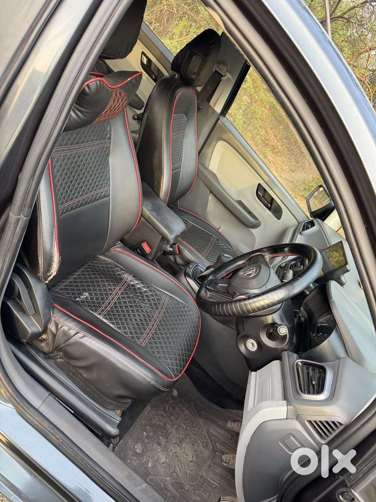 Tata Altroz 1.2 Xe, 2020, Petrol
