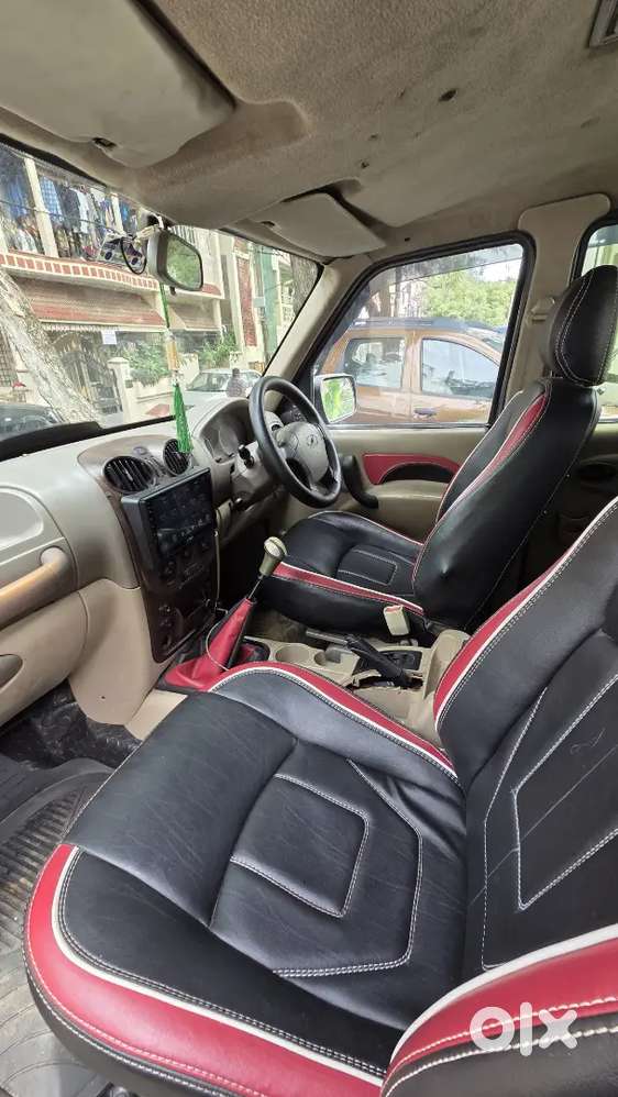 Mahindra Scorpio Classic 2010 Diesel 130000 Km Driven