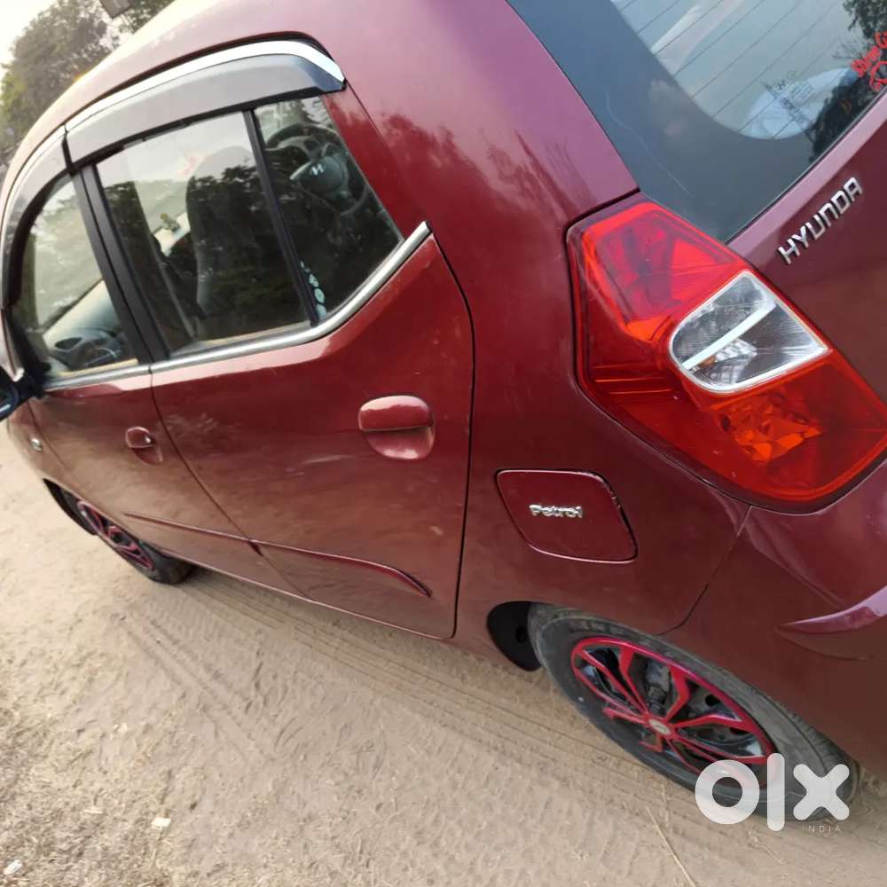 Hyundai I10 Sportz 2012 Car