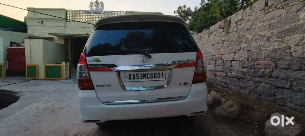 Innova White Colour