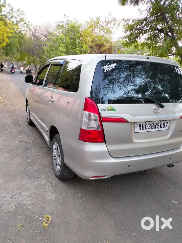 Toyota Innova 2.5 G 7 Seater Manual 2015