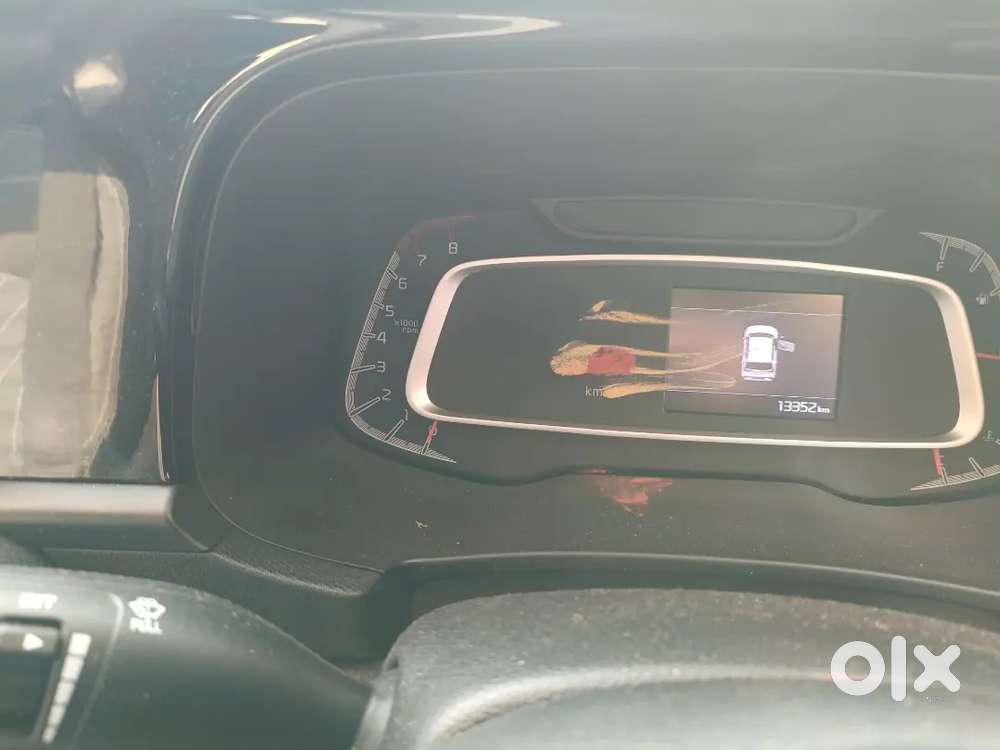 Kia Sonet 2023 Petrol 15000 Km Driven Showroom Track Available