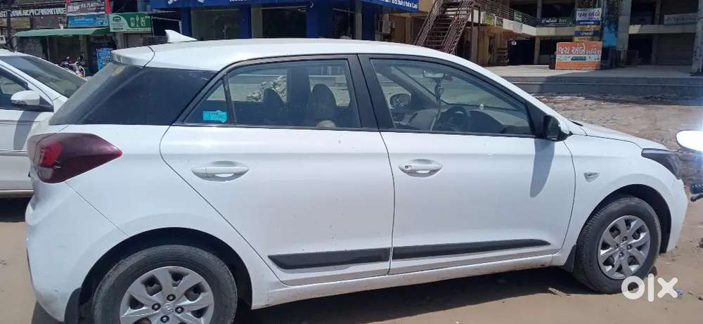 Single Owner 2019 [make/model] - Manual Petrol (1.17 Lakh Kms)