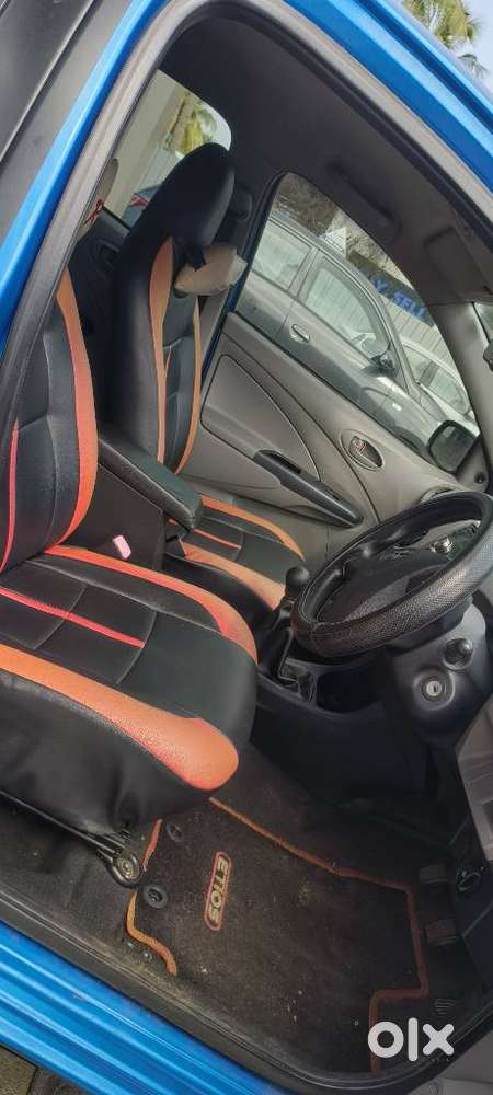 Toyota Etios Liva G, 2011, Petrol