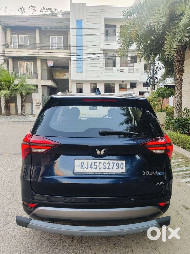 Mahindra Xuv700 2.0 Ax 5 Petrol Mt Str, 2022, Petrol