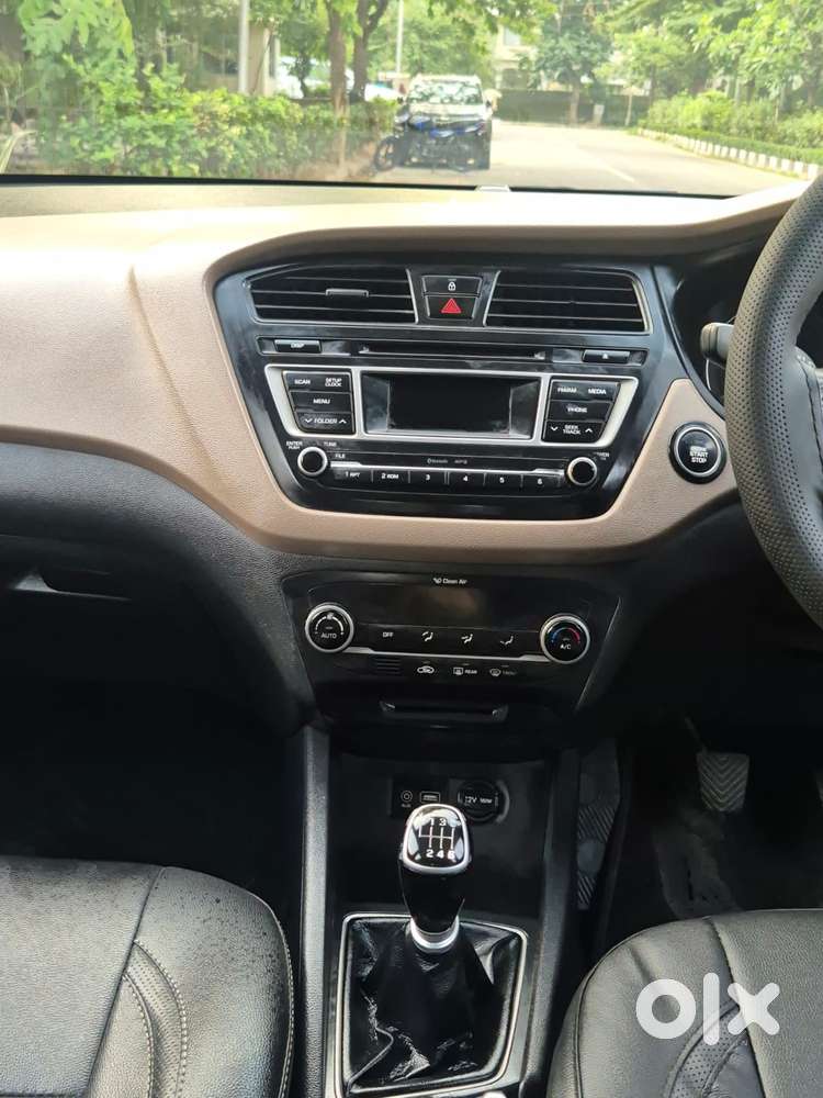 Hyundai I20 1.4 Asta (o) Crdi, 2015, Diesel