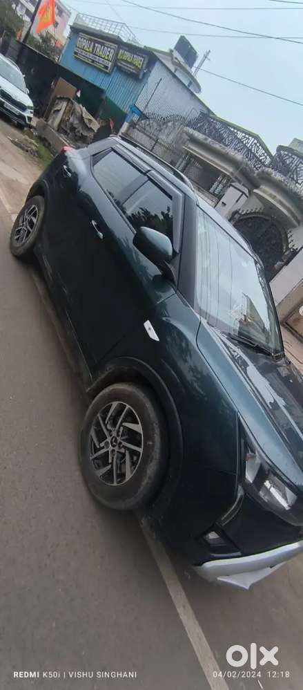 Mahindra Xuv300 Turbosport 2023 Petrol Well Maintained