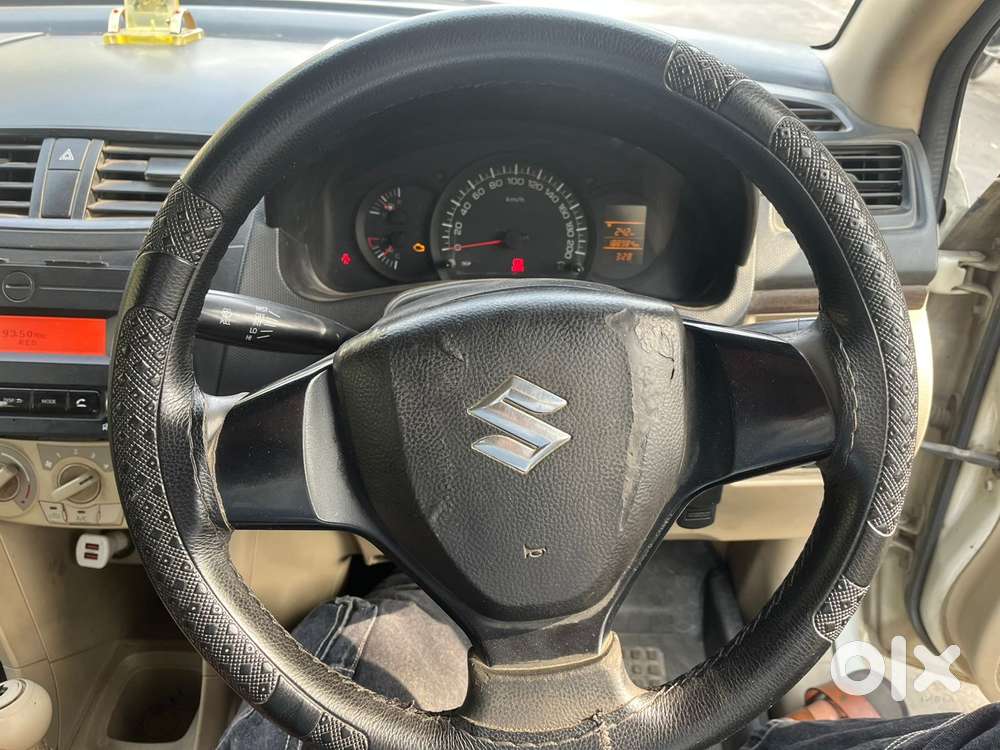 Maruti Suzuki Swift Dzire Lxi Option, 2017, Cng & Hybrids