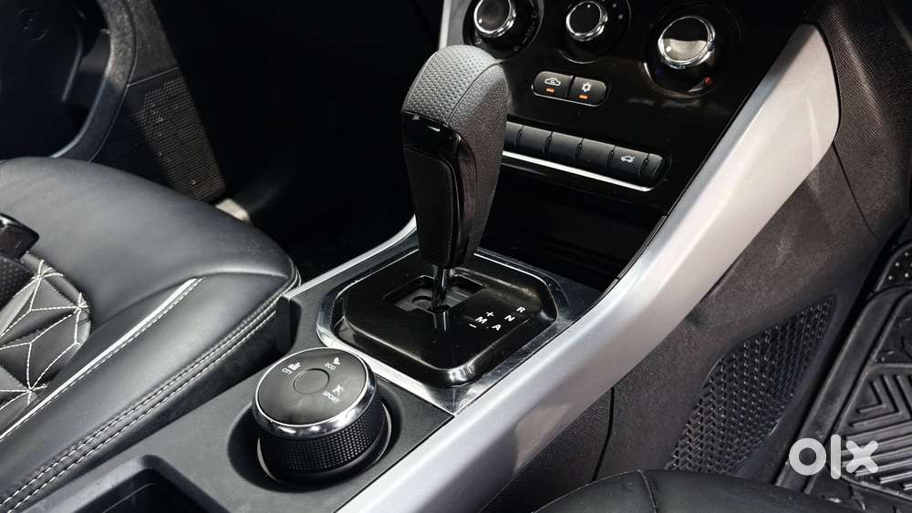 Tata Nexon 1.2 Revotron Xma Amt (s), 2023, Petrol